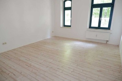 WG-geeignet - modernes Laminat - Bad mit Dusche - frei ab 1.11.25