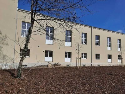+++ 2 Raumwohnung mit Einbauküche und Terrasse +++