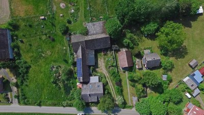 Ökologischer Hof mit 26.000 m² Grundstück im Wendland