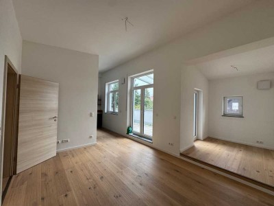 Traumhafte 3ZKB DG Wohnung im Herzen von BUL