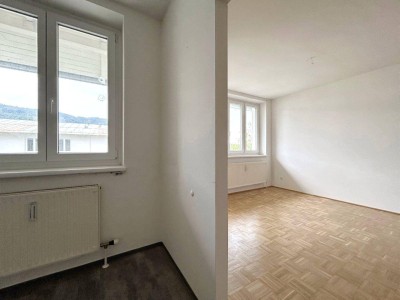 PREISWERTE 3 ZIMMER WOHNUNG IN TOP LAGE IN KIRCHDORF