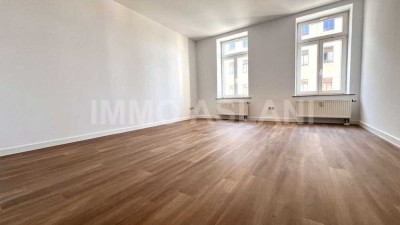 Großzügige 3-Raum-Wohnung mit Balkon & Gartenblick – frisch modernisiert auf dem Kaßberg