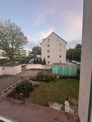 Modernisierte 3-Raum-Wohnung mit Einbauküche in Bochum