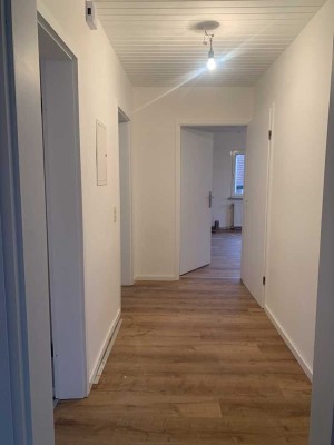 Erstbezug nach Sanierung mit Balkon: Freundliche 4-Zimmer-Wohnung in Mömlingen