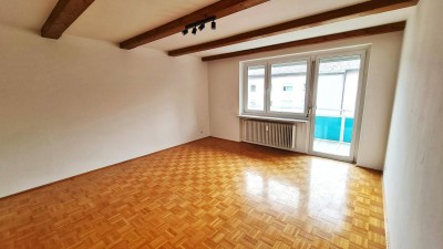 Gemütliche 2-Zimmer-Wohnung mit Balkon und seperater Küche