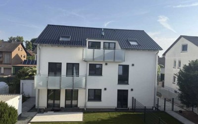 Neuwertige 4-Zimmer-Wohnung mit Balkon in Erlensee
