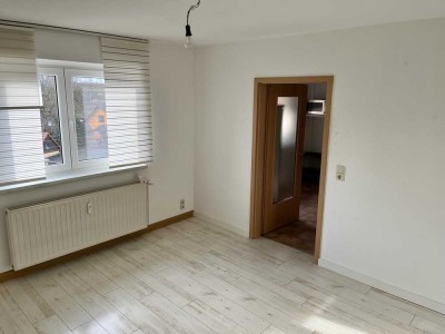 Helle 2-Raum-Wohnung mit Einbauküche in Lunzenau OT Berthelsdorf!