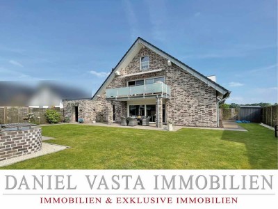 Exklusives Zweifamilienhaus in bevorzugter Lage von Hamminkeln!
