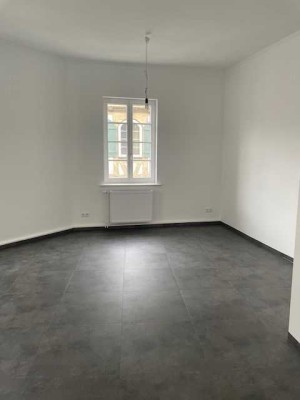 Komplett renovierte 2 Zimmerwohnung im Herzen der Innenstadt