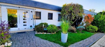 **Solider 4 Zimmer Bungalow - stetig modernisiert und sehr gepflegt**