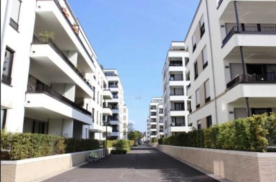 Gemütliche 3 Zimmer Wohnung mit Terrasse (Garten) im Reiterstaffelquartier