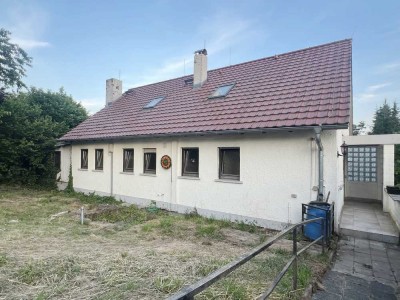 *OHNE PROVISION* Großzügiges Zweifamilienhaus inkl. ELW & 256m² Wohnfl., 3x Garagen, 2x Balkone
