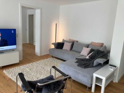 Sanierte vollmöblierte exklusive 2,5-Zimmer-DG-Wohnung in Saarbruecken