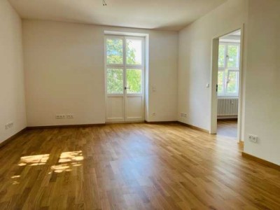 Neu! Berlin-Staaken! Tolle Wohnungen mit hochw. Ausstattung in Grünlage! BLK , Du-Bad, EBK
