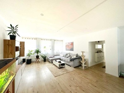 Großzügige 4-Zimmer-Wohnung in City-Lage!