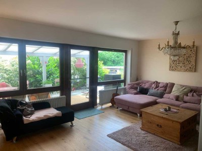 Bezugsfrei 4,5 -Zimmer Maisonettewohnung mit großer überdachter Terrasse