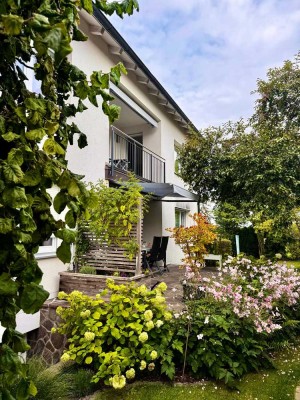 Attraktives Zweifamilienhaus bei Erding: 2 x 4-Zimmer, Garten & Top-Lage