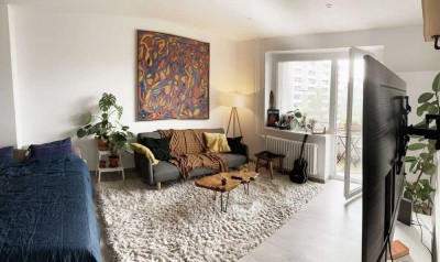 Moderne 1-Zimmer Wohnung mit Balkon in Friedrichshain (3. OG)