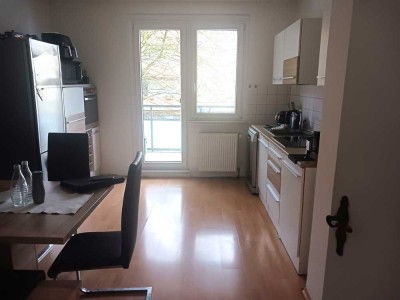 2-Zimmer-Wohnung mit Wohnküche und Balkon in Düsseldorf-Gerresheim