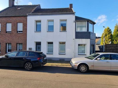Einfamilienhaus mit großem Garten
