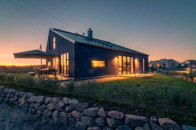 Mehr als ein Haus am Meer. Ökologischer Neubau inkl. 810qm Grundstück. 300 m zur Ostsee. Meerblick.