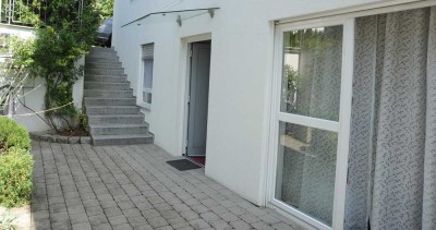 Gepflegte 2-Zimmer-Terrassenwohnung mit Einbauküche in Reutlingen