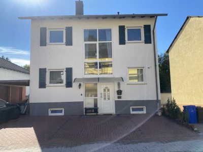Schönes Einfamilienhaus mit 2 Ferienwohnungen in Hornbach