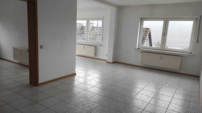 Helle 3-Zimmer-Wohnung mit Balkon in Mudersbach