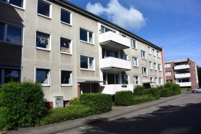 helle 2 Zimmerwohnung mit Balkon nähe Meiers Garten