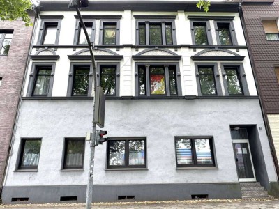 Mehrfamilienhaus im Herzen von Oberhausen, zu Fuß zum Centro shoppen oder doch Topgolf?