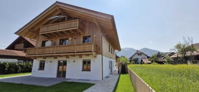 Barrierefreie Wohnung auf 2 Etagen mit Garten