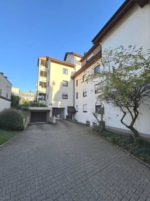 sofort frei - sehr schöne Zweizimmer-Wohnung mit Lift und Balkon