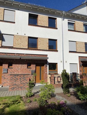 TOP LAGE !  Neuwertiges RMH in Feldrandlage