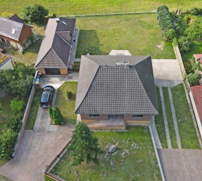 Provisionsfrei für den Käufer … Großes Haus mit Bungalow und freiem Blick …