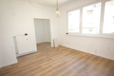 Erstbezug nach Modernisierung: 2-Zimmer-Wohnung mit Wohnküche und kleinem Balkon