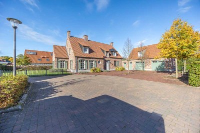 Architektonisches Meisterwerk im kempischen Stil – Wohnen mit Charakter und Charme