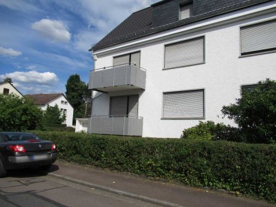 Hübsche, neu renovierte 2,5 Zi-Wohnung mit Balkon in Limburg