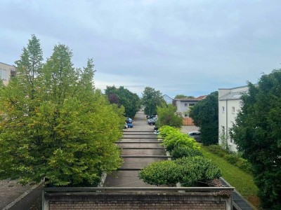 "Helle 2,5-Zi.-Obergeschosswohnung direkt im Zentrum von Wendlingen"