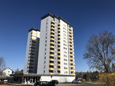 Frisch renovierte 2-Zimmer-Wohnung im Goldenbühl mit Balkon