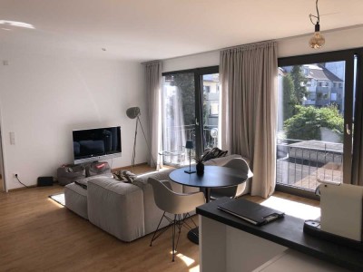 2-Zimmerwohnung mit EBK, Einbauschrank und Balkon zu vermieten!