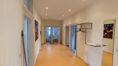 Wohnung/Büro/Praxis in Gründerzeit-Villa mitten in der Innenstadt