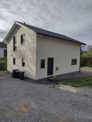 Schönes freistehendes Haus sucht passende Eigentümer