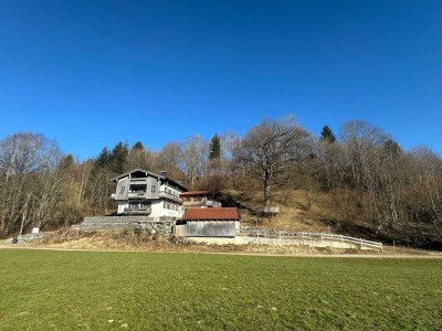 Schönes Einfamilienhaus in Alleinlage mit Bergblick in Fischbachau