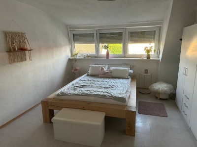 2,5-Zimmer-Dachgeschosswohnung in Vöhringen