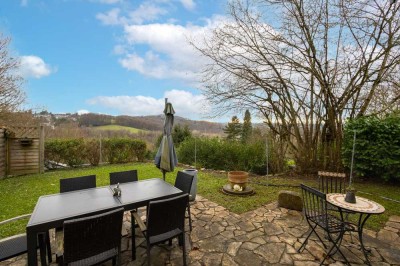 Rösrath-Hoffnungsthal:
Terrassenwohnung mit Garten und Traumausblick