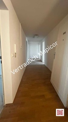 Exklusiv & hell, 5-Zimmer-Altbauwohnung mit Flair – energetisch saniert