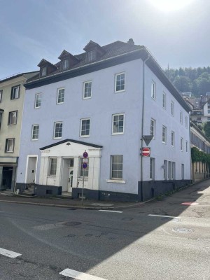 FÜR PROFIS! Hohe Mietrendite Sanierungsobjekt DIE ALTE BANK ZENTRAL IN TRIBERG (MFH & Gastro/Café)