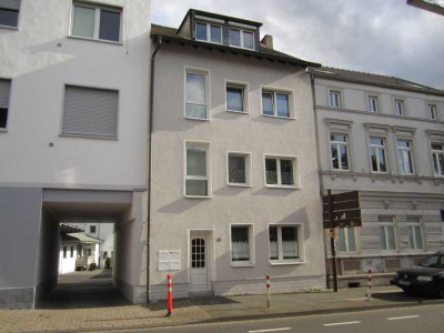 Siegburg-Zentrum: 2-Zimmerwohnung im EG mit Südbalkon