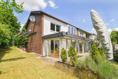 Gemütliches Reiheneckhaus mit Wintergarten und Blick ins Grüne!