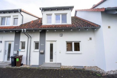 Ihr neues Zuhause in ruhiger Wohnlage – gepflegtes Reihenmittelhaus mit Garten und Garage